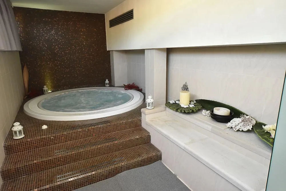 Hotel Fedora Riccione 3*,  Italy